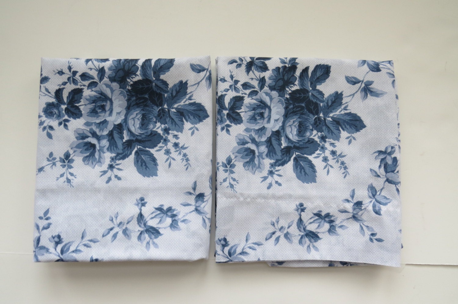 Vintage Pair Standard Pillow Shams by Westpoint by