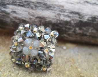 Bague de Cristal Swarovski et acier inoxydable dans les tons de gris et noir