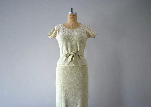 Vintage knit set . pale green 1950s knit dress