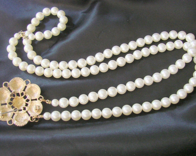 Vintage Sarah Coventry Swag Pearl Necklace Brooch / Pendant / Choker / Designer Signed / Jewelry