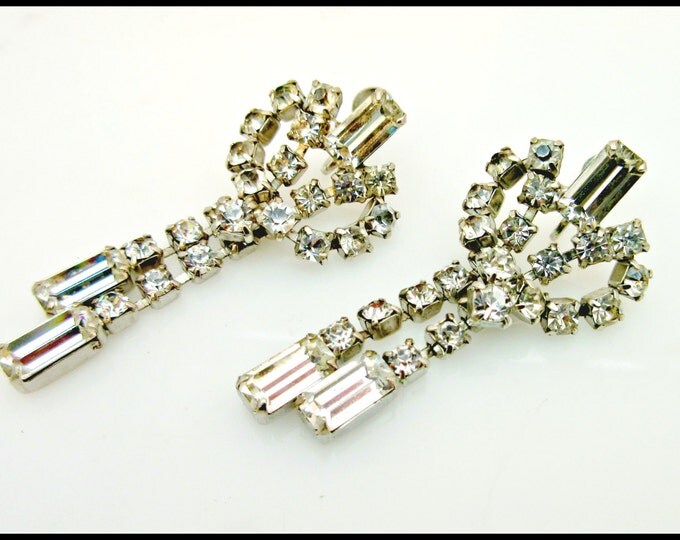 Chandelier Dangle Earring - clear Rhinestone Crystal - screw back earrings - Wedding Bride