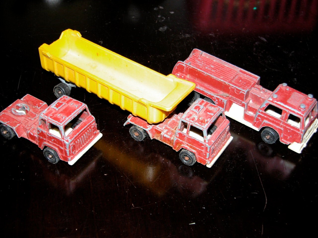 TOOTSIETOY Trucks SemiTruck Collection Diecast Semi Trucks w