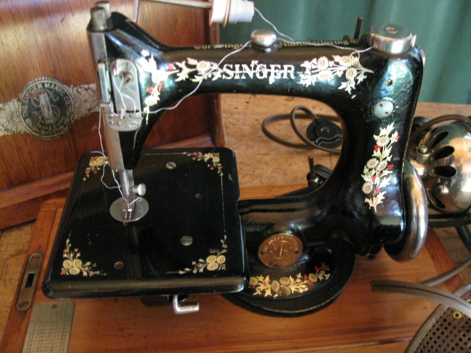 vintage singer sewing machine models