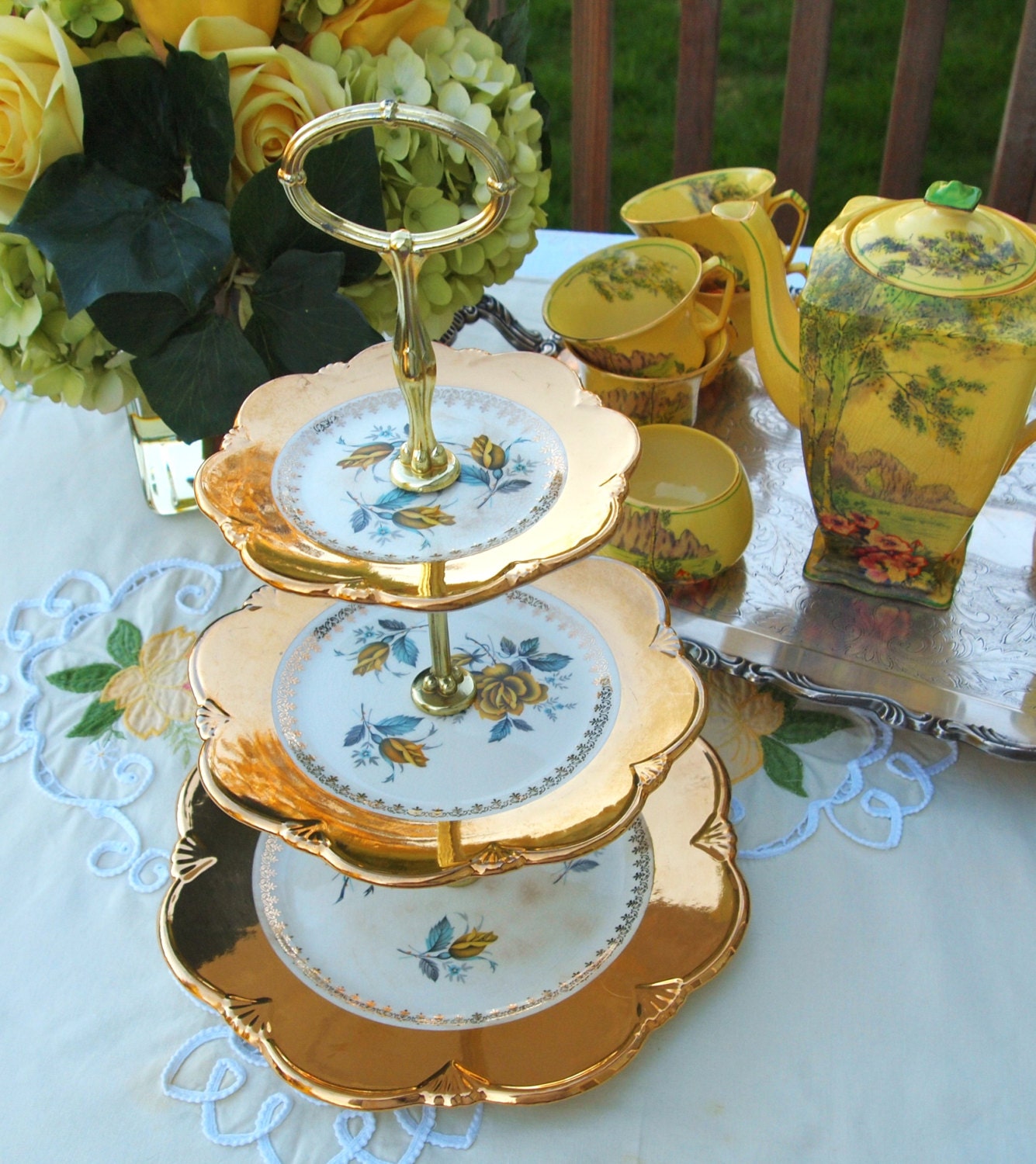 Vintage Royal Winton Grimwades China 3 Tiered Tidbit Stand
