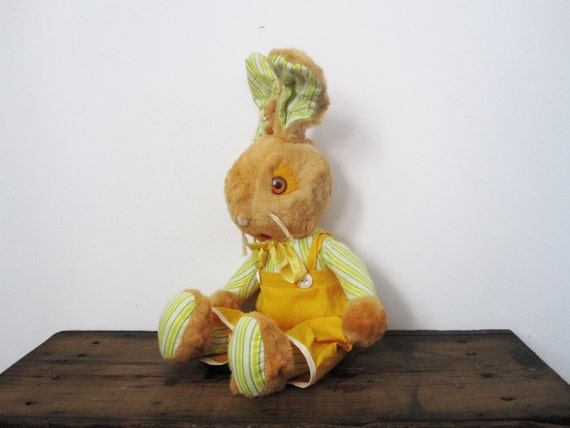 vintage gund rabbit