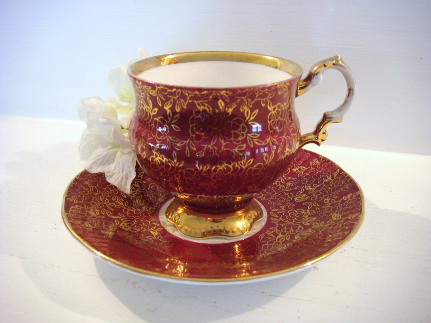 Elizabethan tea cup fine bone china red by NiftyandThriftyFinds
