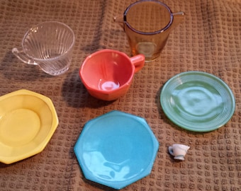 Lot of 7 Akro Agate Children's Dishes