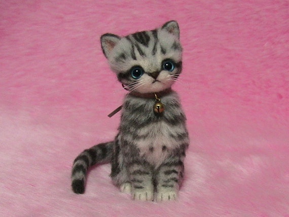 Needle Felted Silver Tabby Kitten: Miniature Needle Felt Cat, Needle Felting, American Shorthair