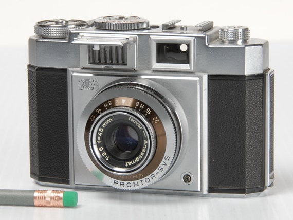 Zeiss Ikon Contina II rigid 35mm Camera