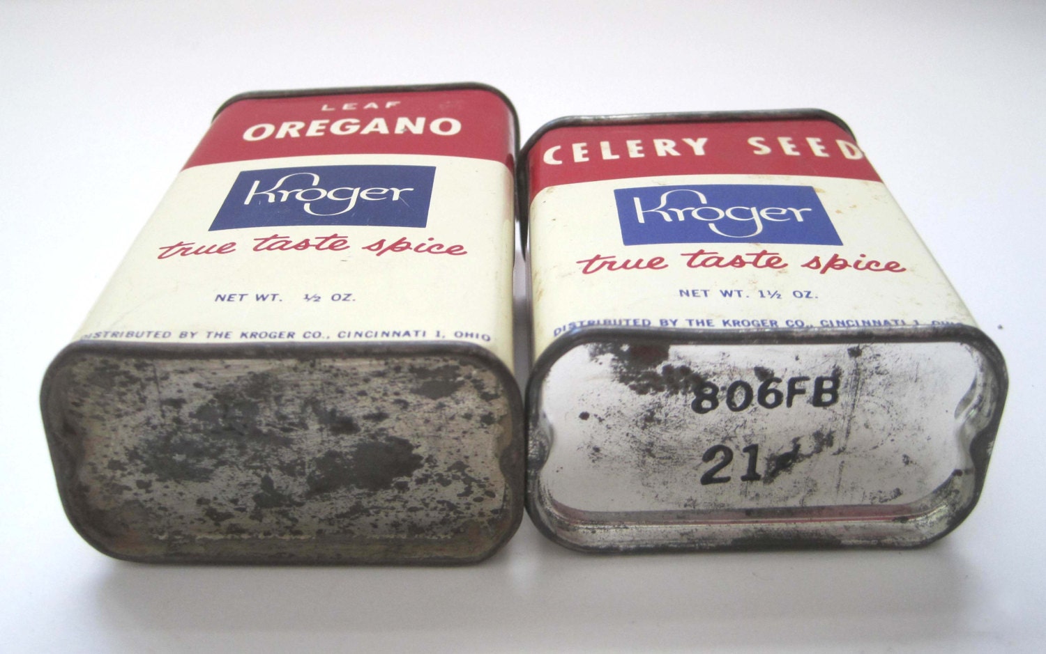 Kroger Spice Tins 1950s Oregano and Celery Seed Tea Tin