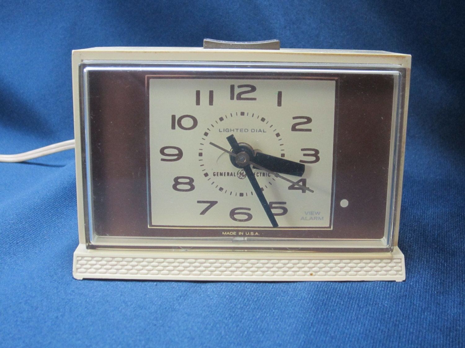 general electric vintage alarm clock