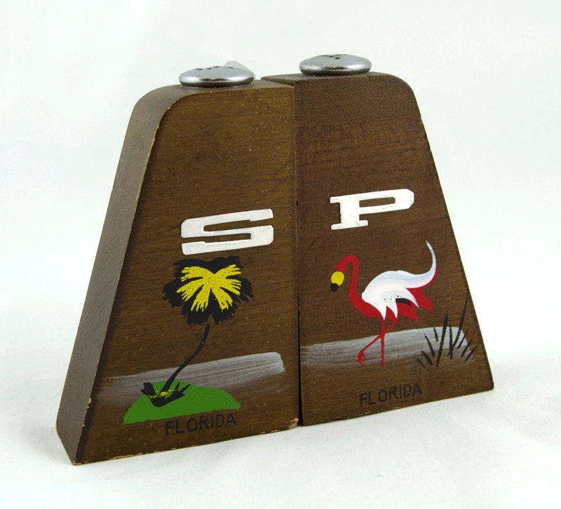 Vintage Kitsch Wooden Florida Salt and Pepper Shakers with