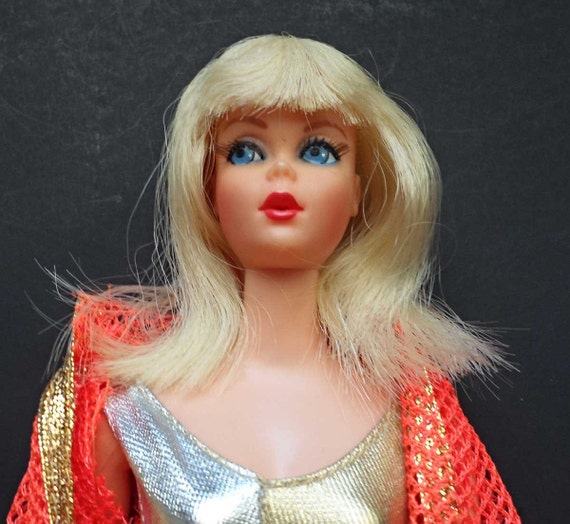 Vintage Blonde DRAMATIC NEW LIVING Barbie Doll by Trekenstreasures