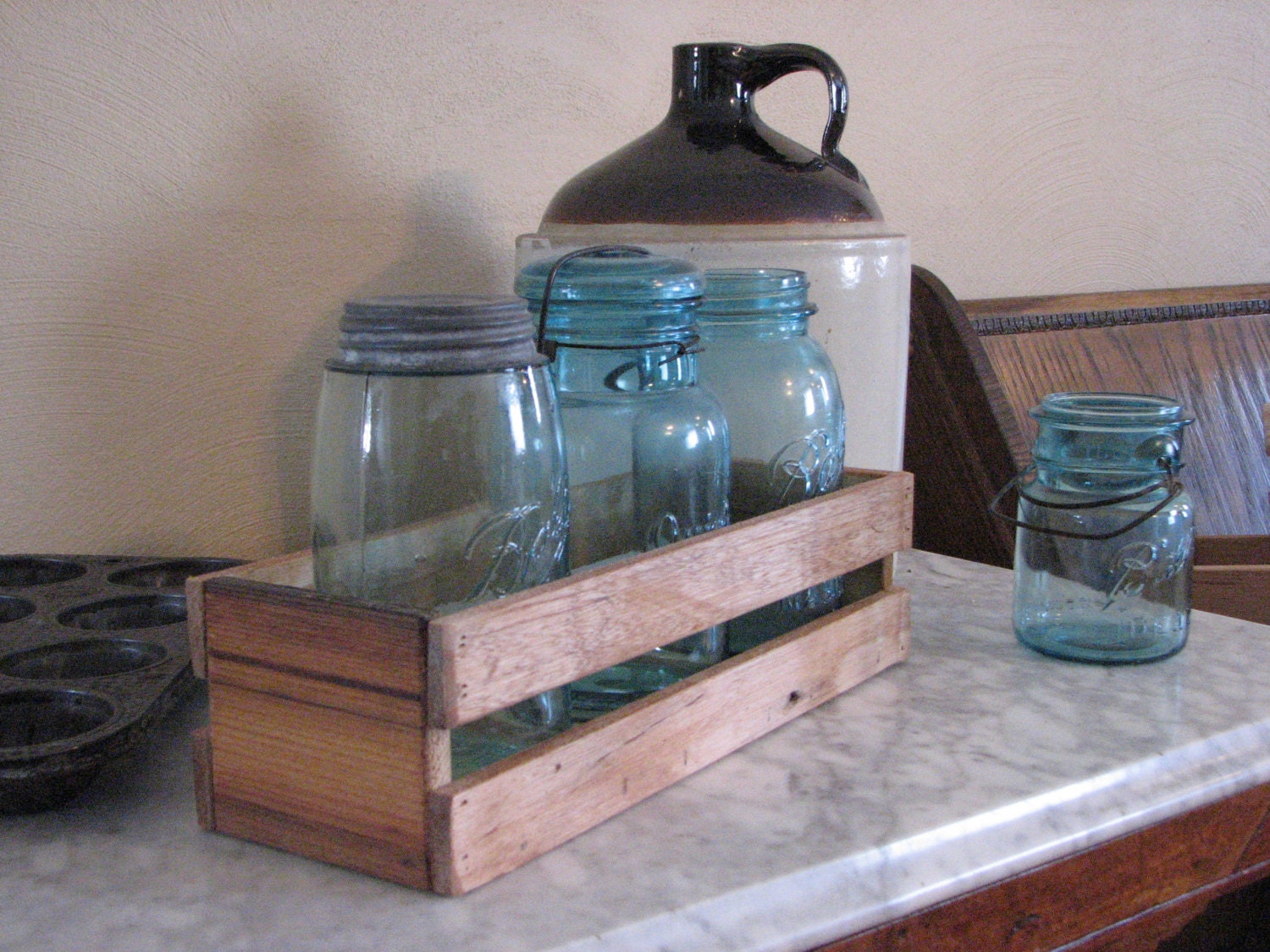 Rustic Mason Jar Crate
