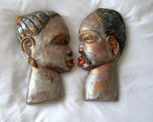 African head of African wooden woman, painted finishes gilt, to suspend from the wall Artwork, Wall sculpture, Sculpture, Wooden artwork