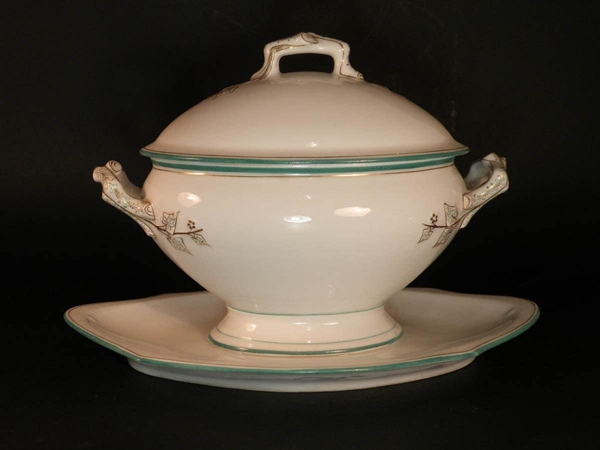 French vintage porcelaine gravy boat, large french vintage gravy boat