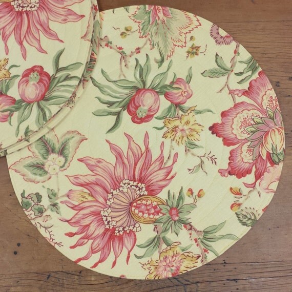 6 Round Placemats vibrant spring yellow red green by FeeneyLane