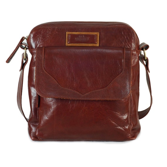 Items similar to Men's Leather Shoulder Bag, Leather Messenger Bag ...