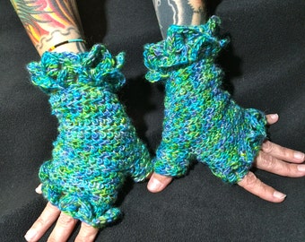 CROCHET PATTERN ONLY - DragonScale Fingerless Gloves - Intermediate Crochet Level