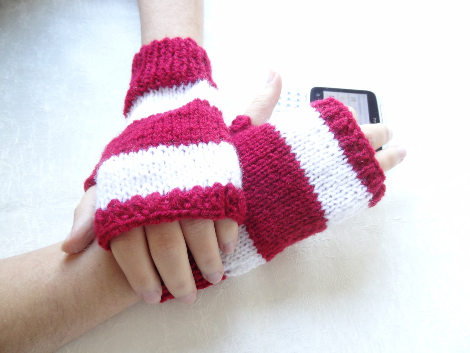 RedWhite Knit Fingerless Gloves Warm Winter by SwomanStore