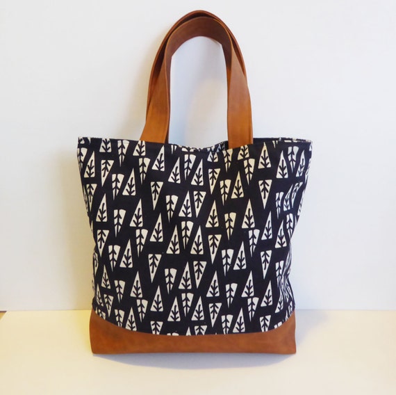 Tote Black canvas and vegan leather Handbagcanvas bagbagsTote ...