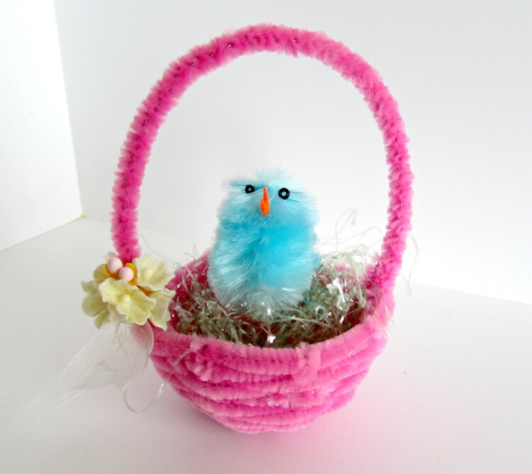 Miniature Hand Woven Pipe Cleaner Easter Basket by ItsMeConnieJean