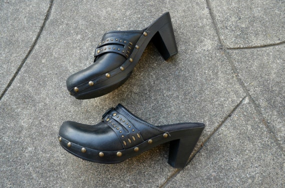 number 9 clogs