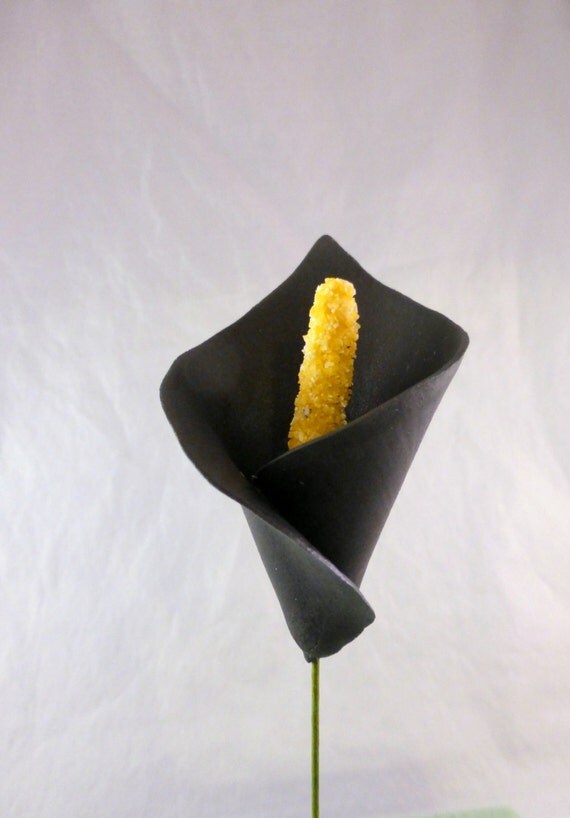 5 count gumpaste black Calla Lilies Sugar Flowers by GoodnessCakes