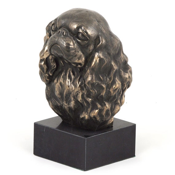 cavalier king charles statue