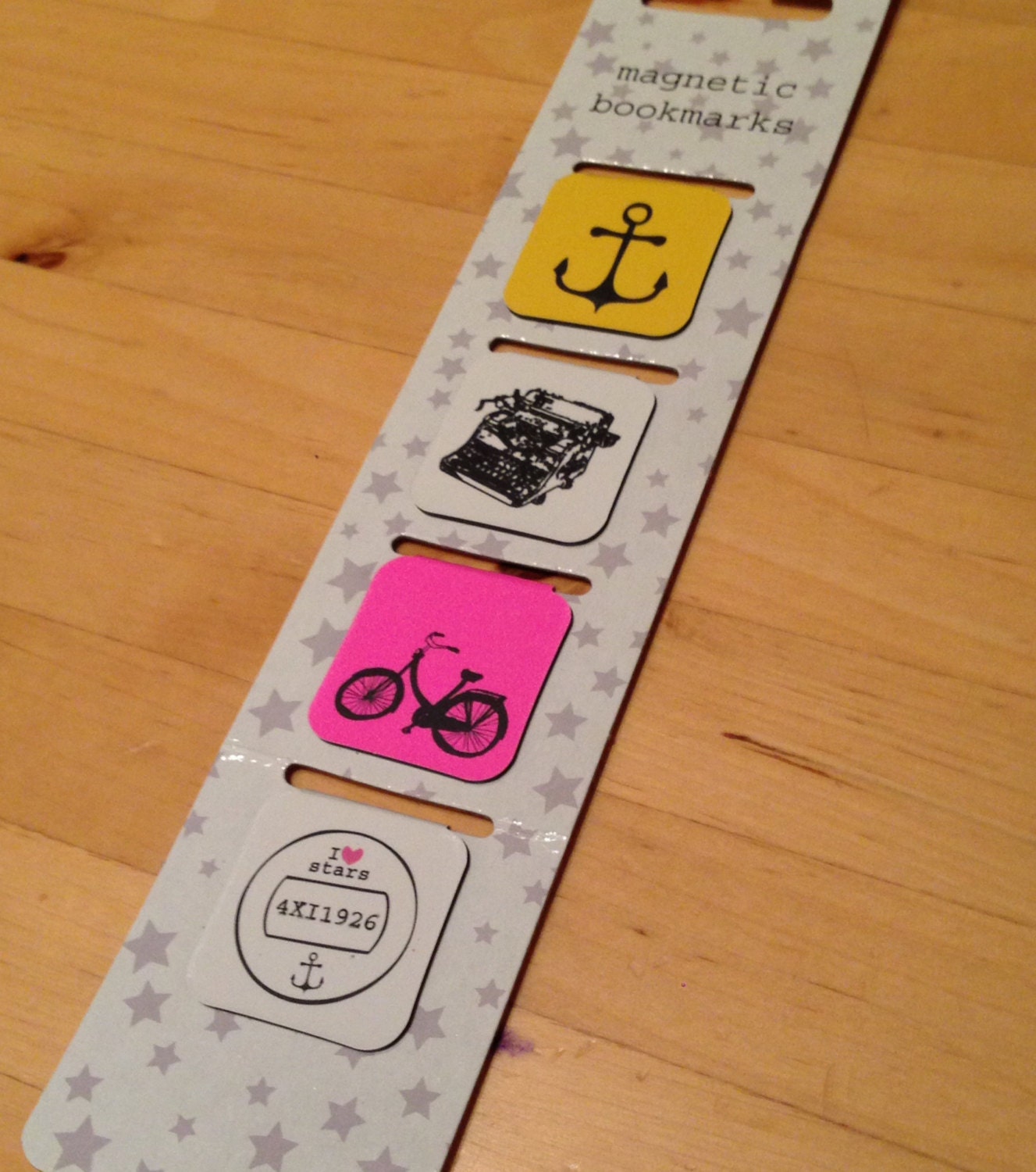 Set of 4 bookmarks MB01 DEADSTOCK