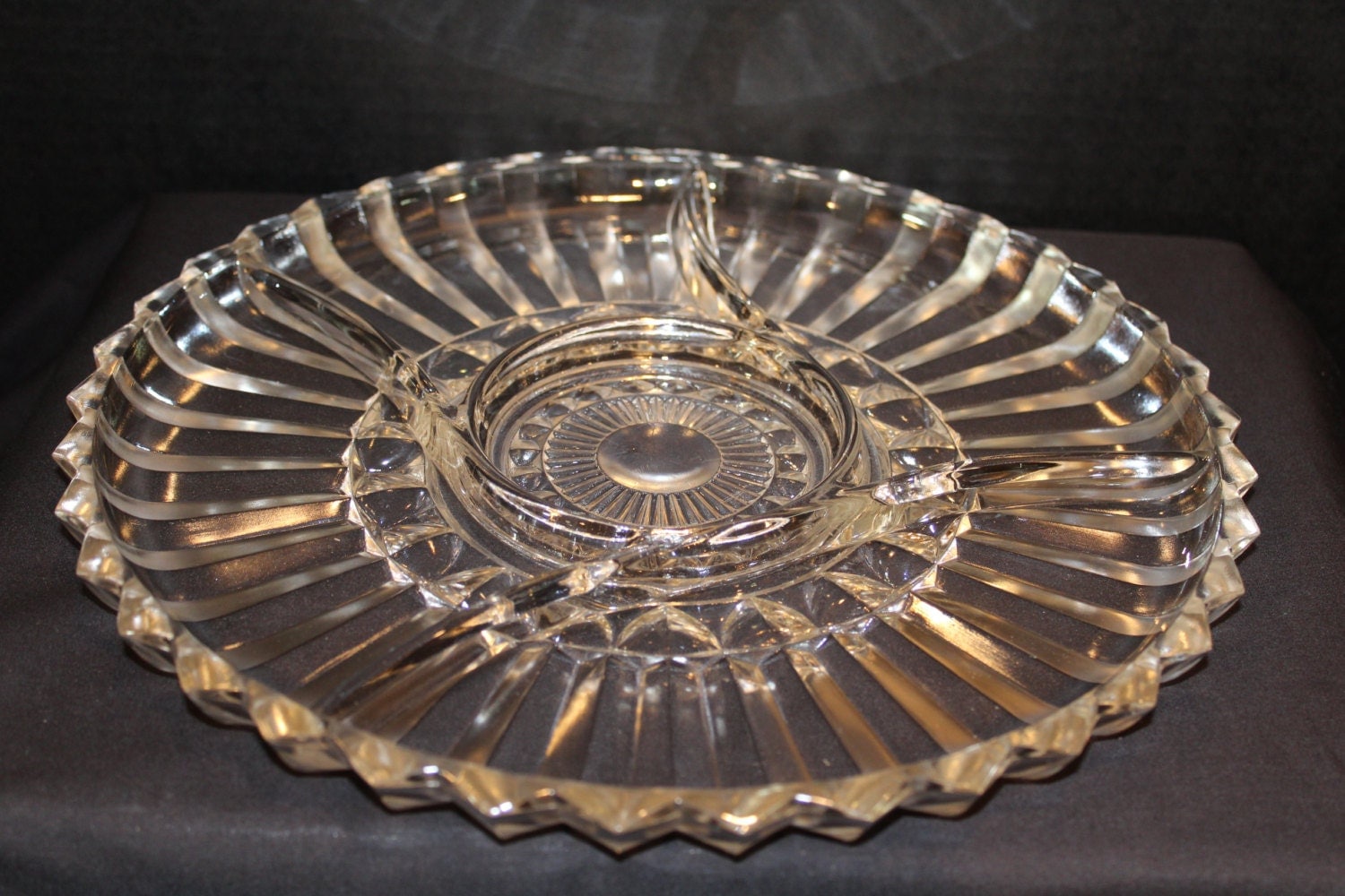 Vintage Clear Pressed Glass EAPG Pattern 5 Part Round Divided