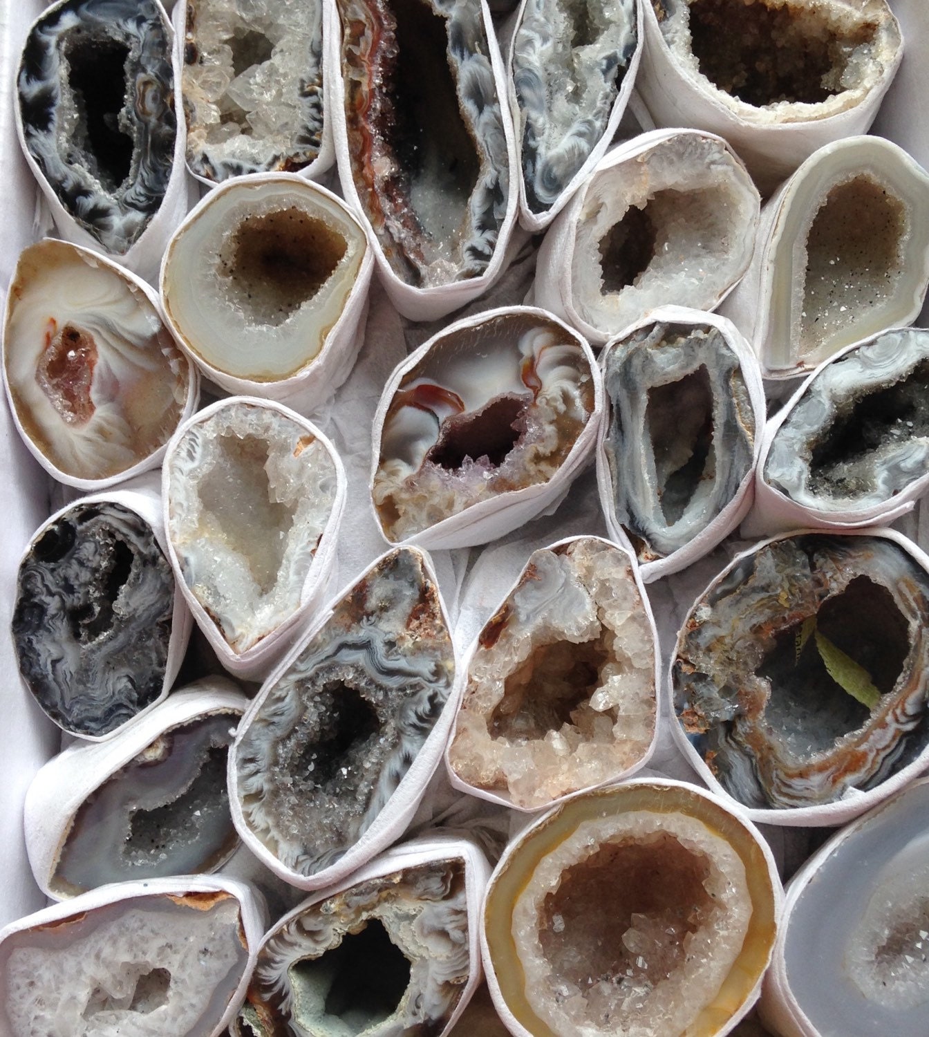 Agate Geode Specimen Pair of 2 Geodes Crystal Healing Stone