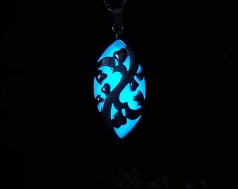 Platinum-plated Aqua Blue Glowing Heart Necklace - Glow Necklace - Glow in the Dark Jewelry - FREE Gift Box/UV Torch/Exquisite Card