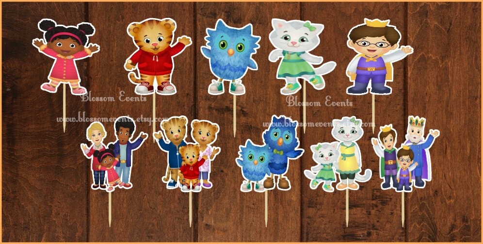 daniel tiger family figure set