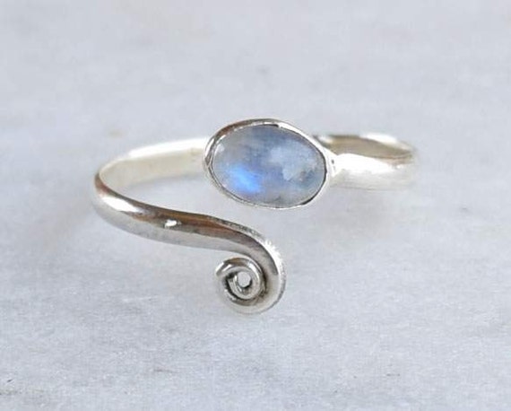 Sterling Silver Toe Rings Rainbow Moonstone Toe by silverplace99