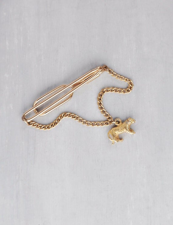 Vintage Tie Bar with Chain and Tiger Charm goldplated mens