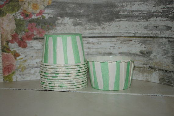12 Mint Green Nut Cups, Green White Stripe - Baking Cups, candy cups, treat favor cups Il_570xn