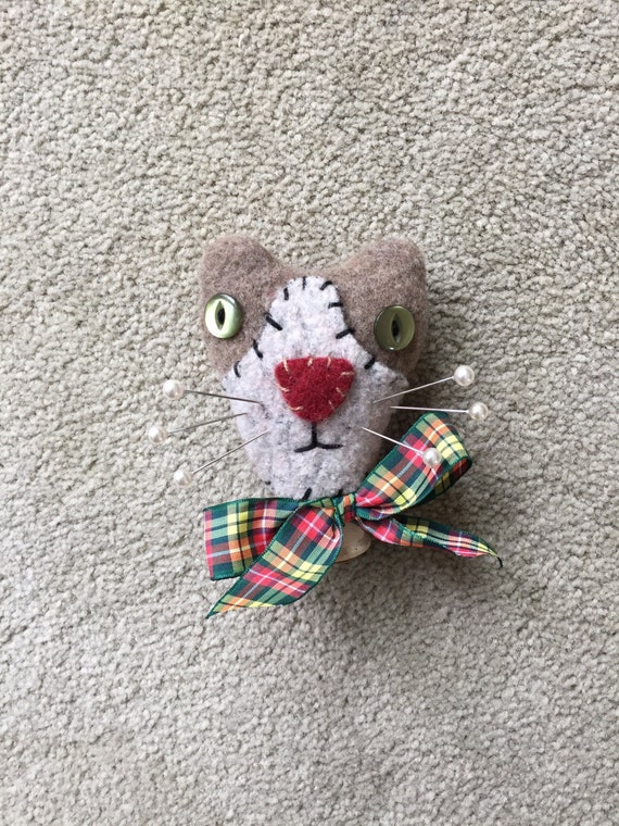 Items similar to Prim Felted Wool Kitty Cat Pin Cushion on Spool on Etsy