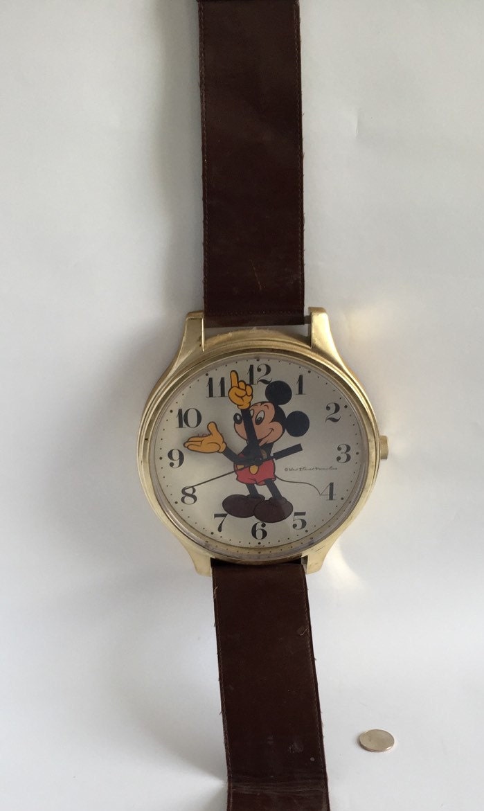 Vintage Mickey Mouse Wall Clock Lorus for Walt Disney