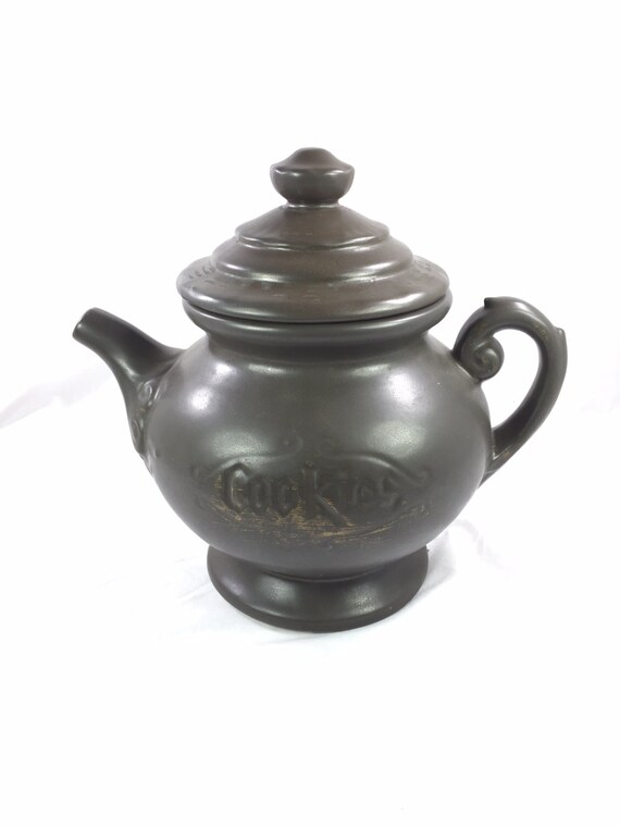 Vintage McCoy Pottery Cookie Jar Teapot by GentryAntiques on Etsy
