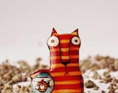 Free shipping Cat brooch pin Cat lover gift animal brooch animal jewelry Cat jewelry  clay cat "The cat with fish" (0002)