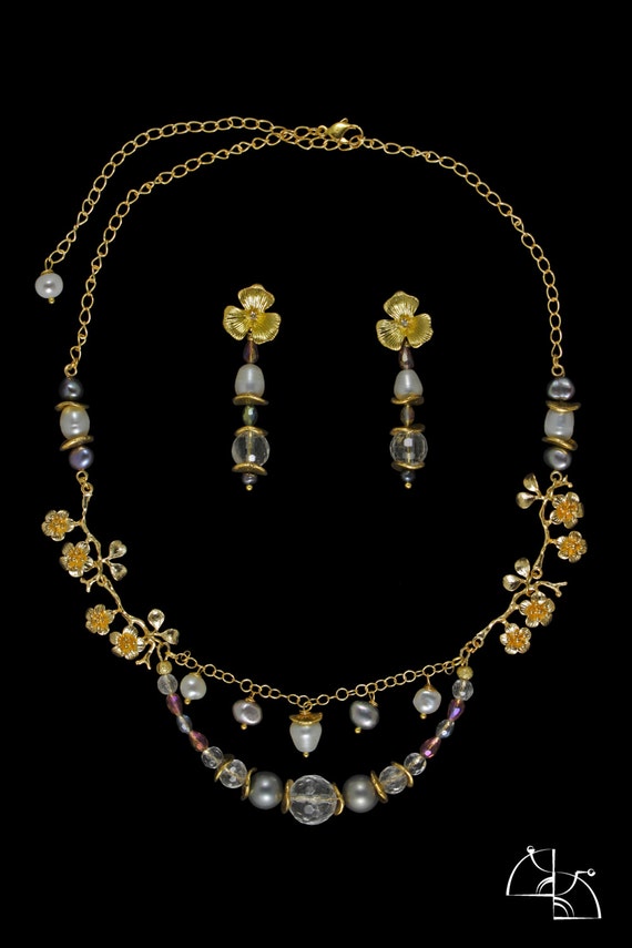 Triumph. Jewelry Set. The brilliant and solemn necklace, bracelet and earrings.