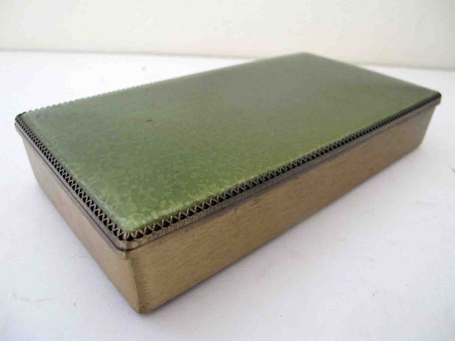 Mid Century Evans Cigarette Box Enamel Box Green Cigarette Case – Haute ...