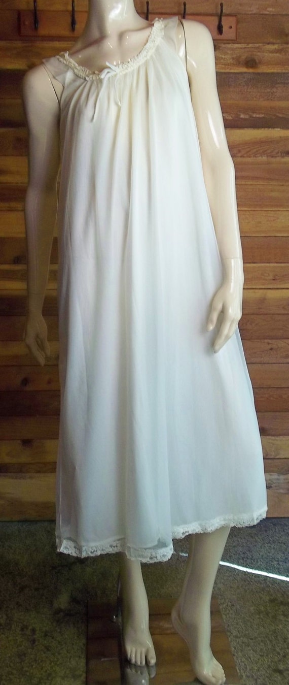 Vintage Lingerie 1950s TOSCA Ivory Chiffon Nightgown Small