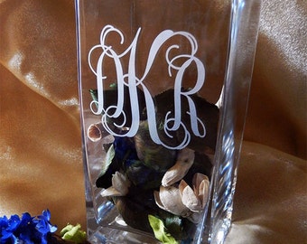 Monogrammed Square Vase, Flower Vase, Personalized Vase, Personalized Centerpiece, Home Decor, Custom Vase, Custom Glass, Bridesmaid Gift