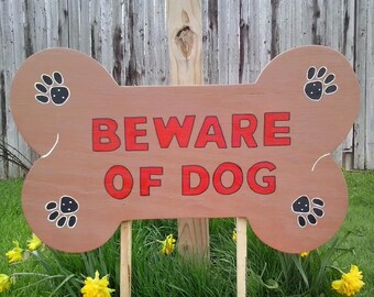 Beware of dog sign, lawn Sign, Yard Decor ,Outdoor Wood Yard Art