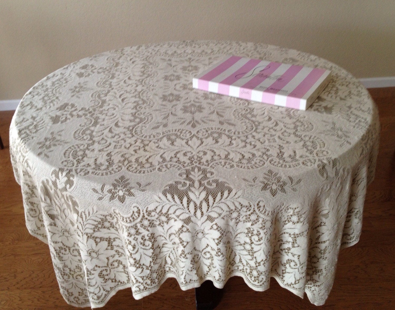 Scranton Nottingham Lace Tablecloth Rectangle Lace