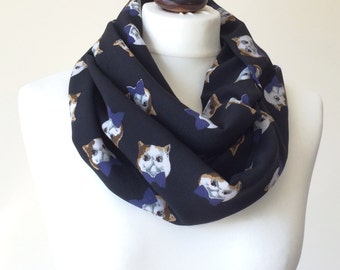 Cat Scarf, Cotton Loop Scarf, Tabby Cat Scarf, Circle Scarf, Animal Scarf, Boho Printed Foulard, Lightweight Scarf, Infinity Scarf