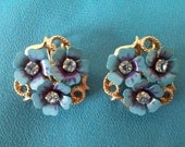 Glorious Pansies! Blue & Violet Flowers with Golden Swirls Vintage Clip Earrings from Avon