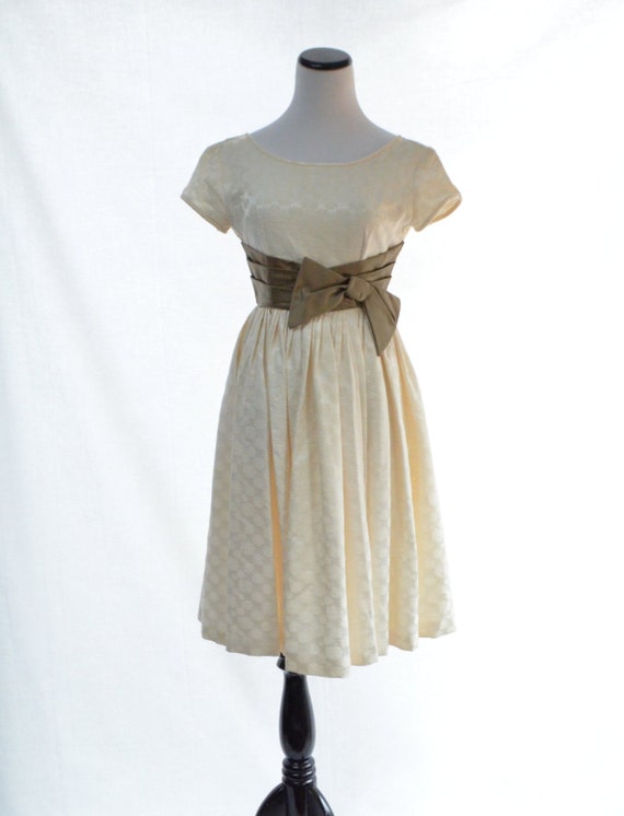 Off White Empire Waist Dress // 50s Vintage Dress // Size 0 2